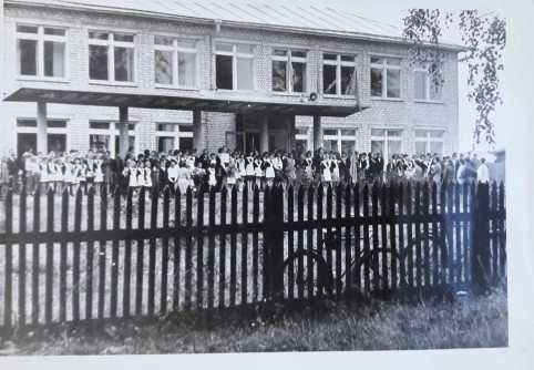 Новое здание школы 1978 год
